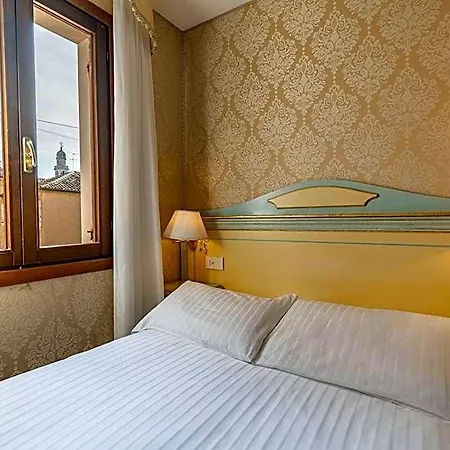 Hotell Falier 2*