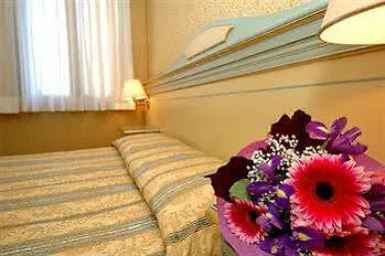 Hotell Falier 2*