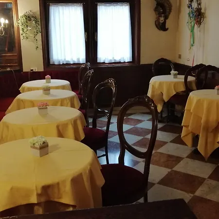 Falier Hotel 2*