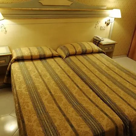 Falier Hotel 2*